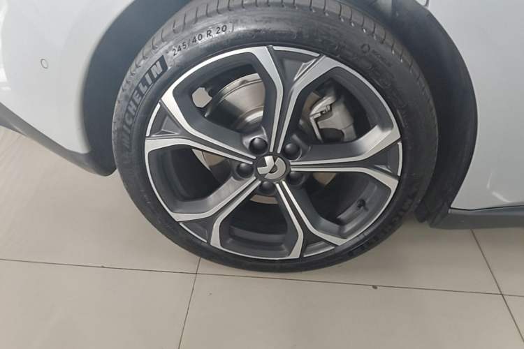 Used Nio ET5 2024 75 kWh Exterior 5