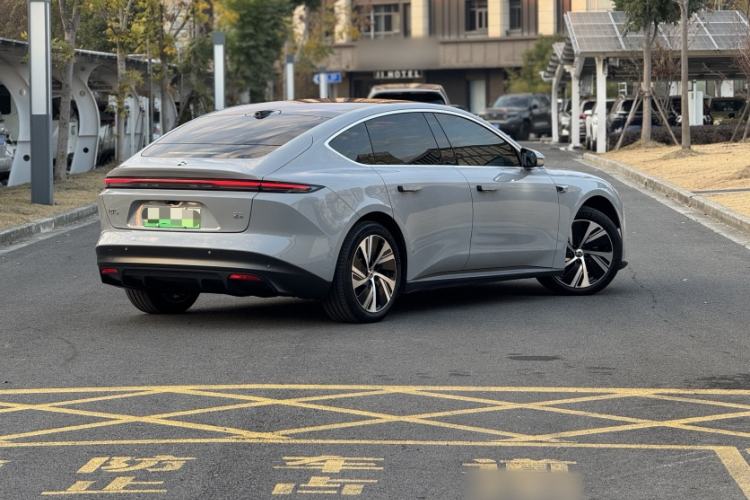 Used Nio ET5 2024 75 kWh Exterior 6