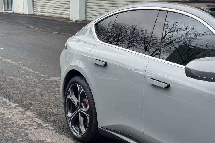 Used Nio ET5 2024 75 kWh Exterior 7