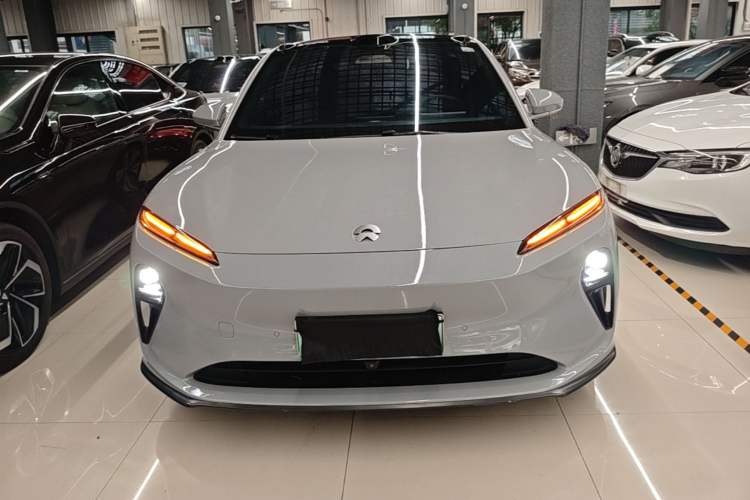 Used Nio ET5 2024 75 kWh Front