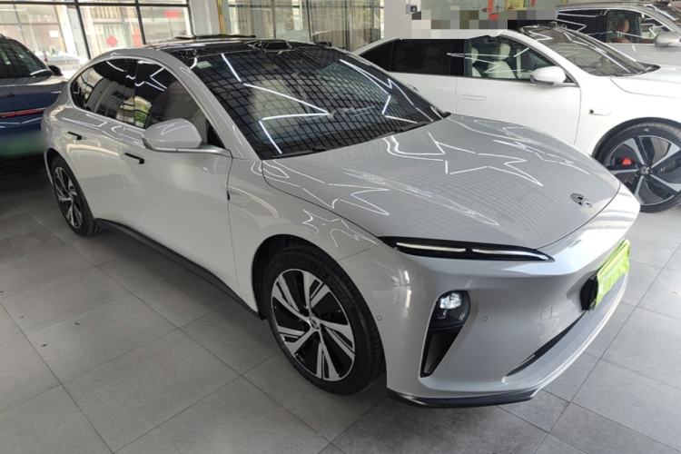 Used Nio ET5 2024 75 kWh Front Right 45 Deg