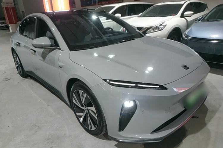 Used Nio ET5 2024 75 kWh Front Right 45 Deg