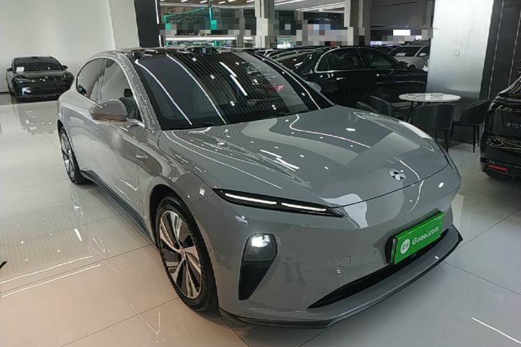 Used Nio ET5 2024 75 kWh Front Right 45 Deg