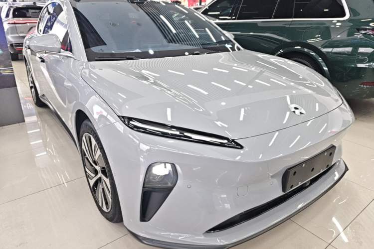 Used Nio ET5 2024 75 kWh Front Right 45 Deg