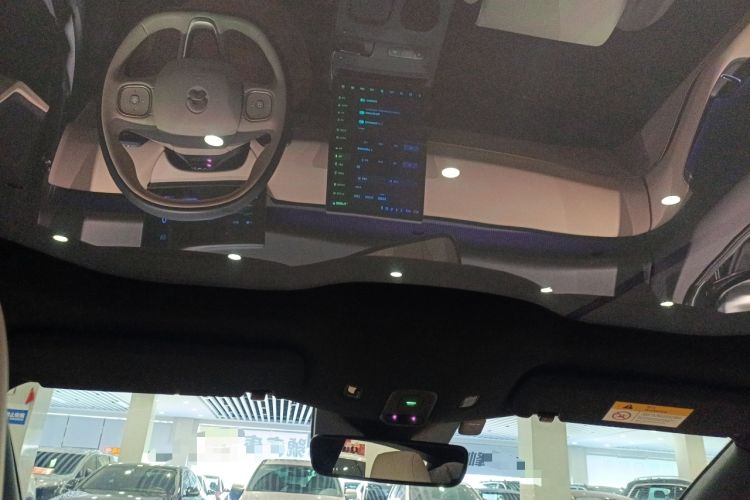Used Nio ET5 2024 75 kWh Headliner