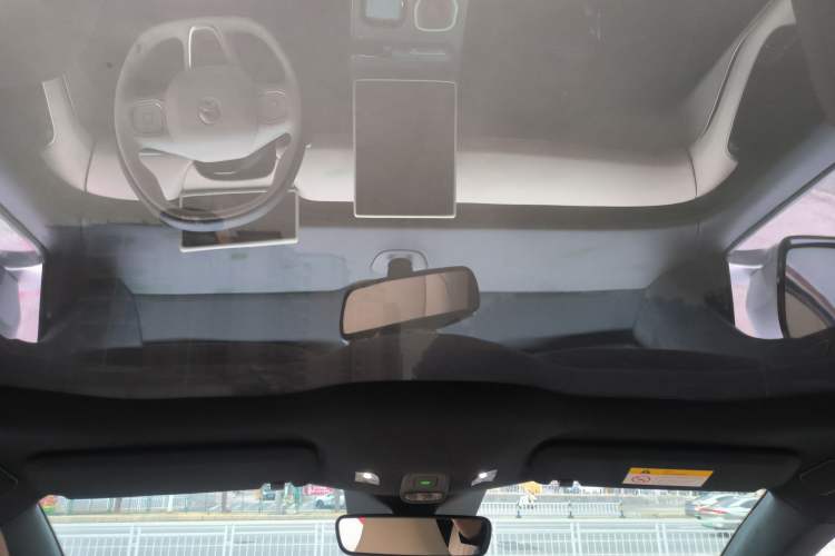 Used Nio ET5 2024 75 kWh Headliner