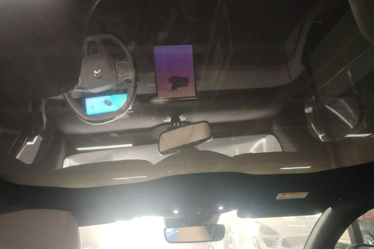 Used Nio ET5 2024 75 kWh Headliner