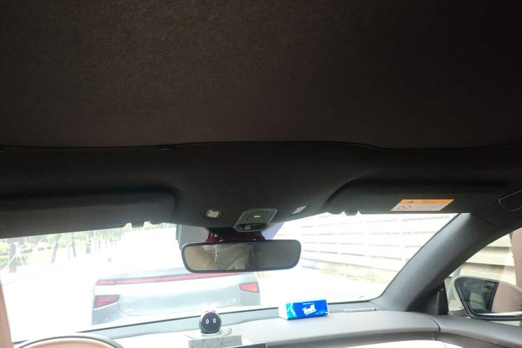 Used Nio ET5 2024 75 kWh Headliner