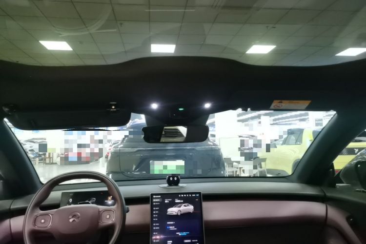 Used Nio ET5 2024 75 kWh Headliner