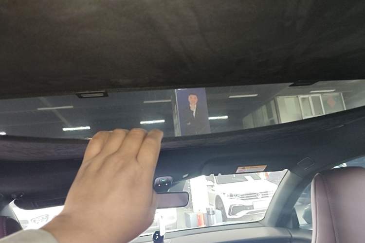 Used Nio ET5 2024 75 kWh Headliner