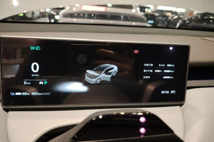 Used Nio ET5 2024 75 kWh Instrument Cluster