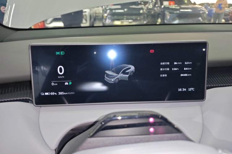 Used Nio ET5 2024 75 kWh Instrument Cluster