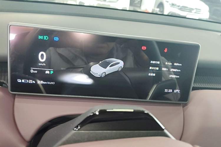 Used Nio ET5 2024 75 kWh Instrument Cluster