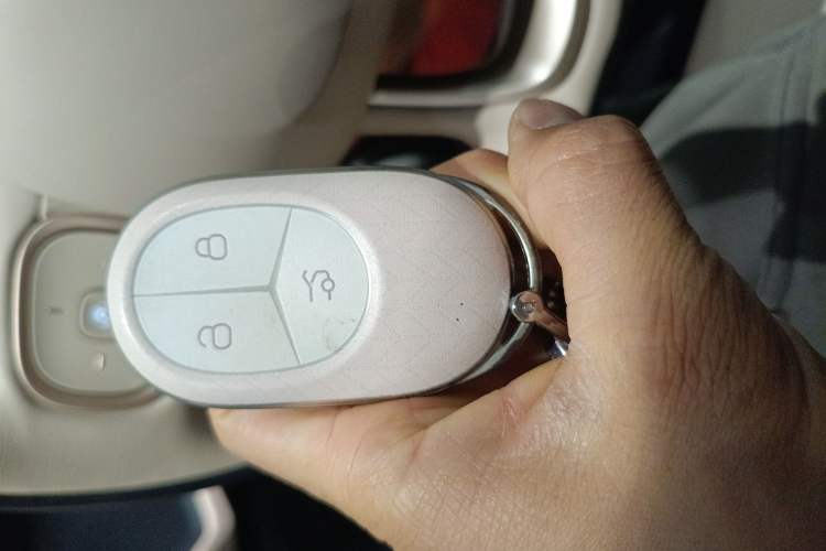 Used Nio ET5 2024 75 kWh Interior 1