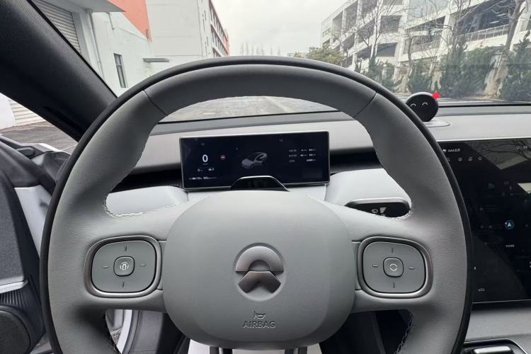 Used Nio ET5 2024 75 kWh Interior 3
