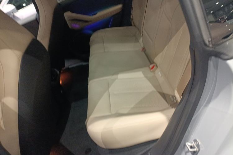 Used Nio ET5 2024 75 kWh Interior 4