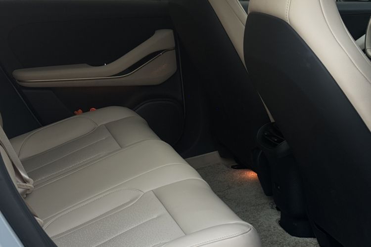 Used Nio ET5 2024 75 kWh Interior 4