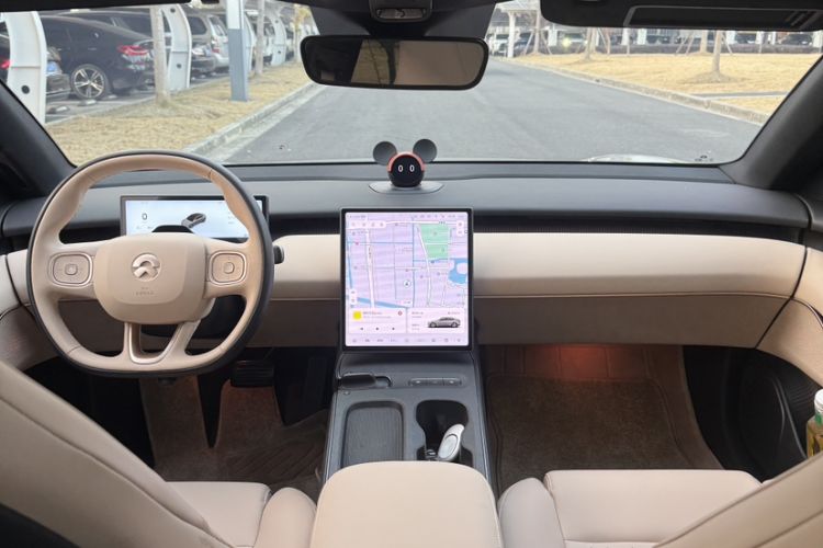 Used Nio ET5 2024 75 kWh Interior 5
