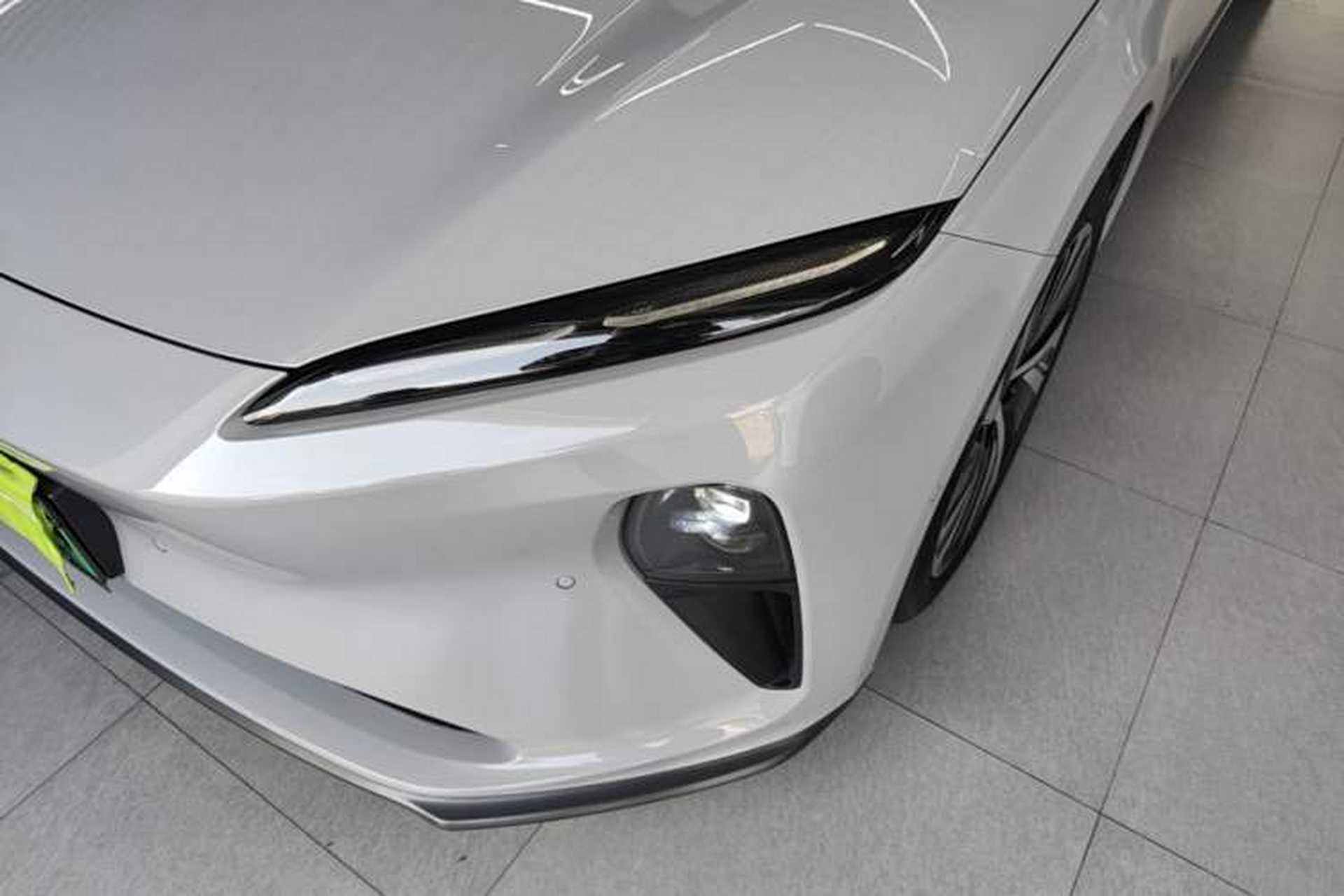 Used Nio ET5 2024 75 kWh Left Front Headlight