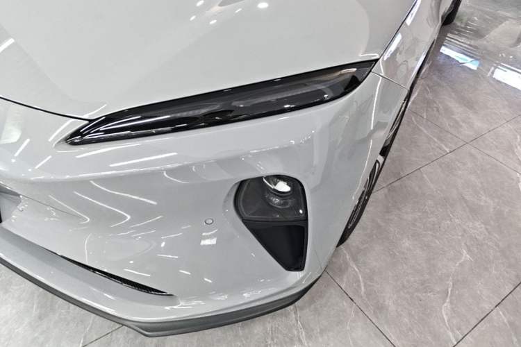 Used Nio ET5 2024 75 kWh Left Front Headlight