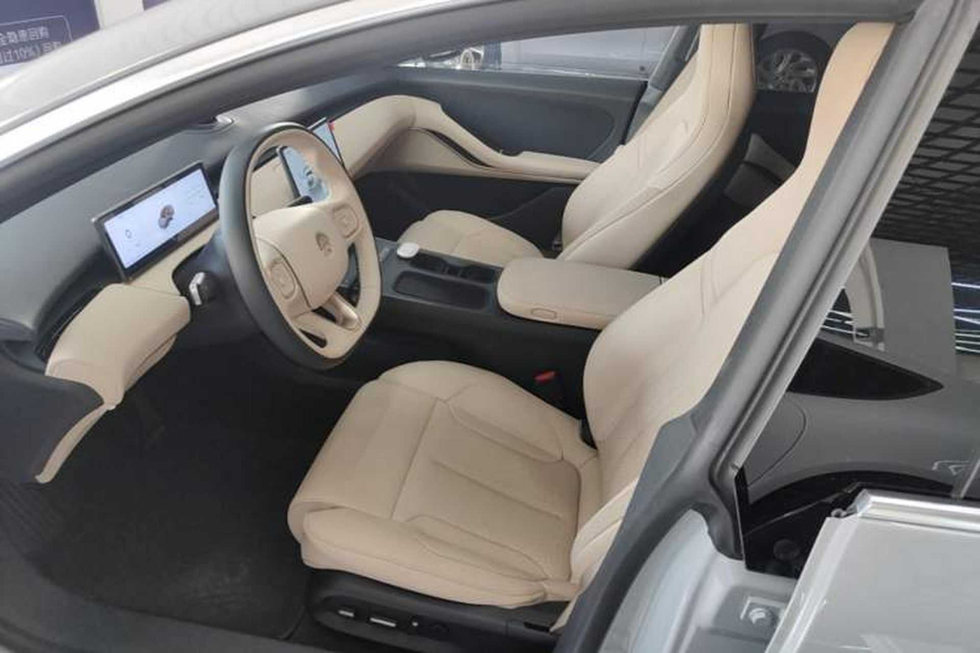 Used Nio ET5 2024 75 kWh Left Front Seat