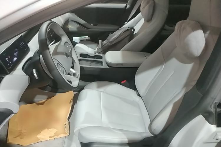 Used Nio ET5 2024 75 kWh Left Front Seat