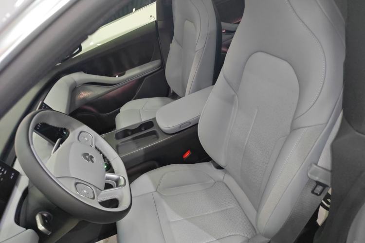 Used Nio ET5 2024 75 kWh Left Front Seat