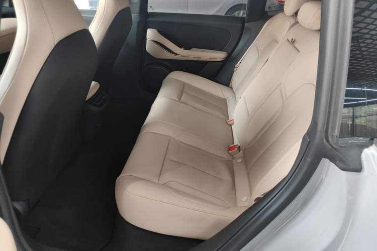 Used Nio ET5 2024 75 kWh Left Rear Seat