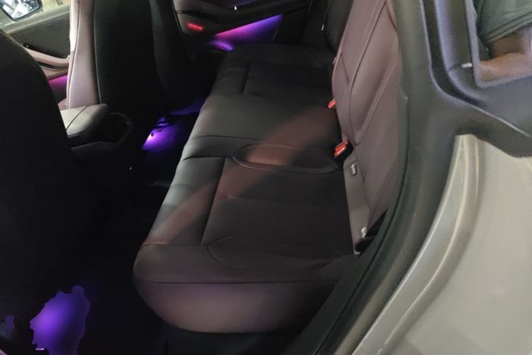 Used Nio ET5 2024 75 kWh Left Rear Seat