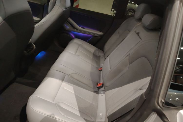 Used Nio ET5 2024 75 kWh Left Rear Seat