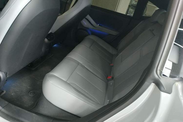 Used Nio ET5 2024 100 kWh Left Rear Seat