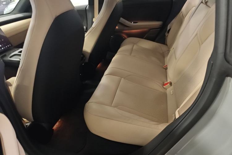Used Nio ET5 2024 75 kWh Left Rear Seat