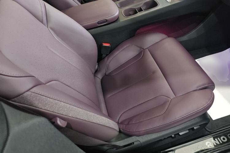 Used Nio ET5 2024 75 kWh Right Front Seat