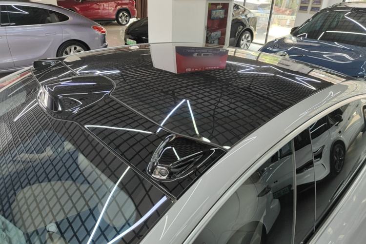 Used Nio ET5 2024 75 kWh Roof