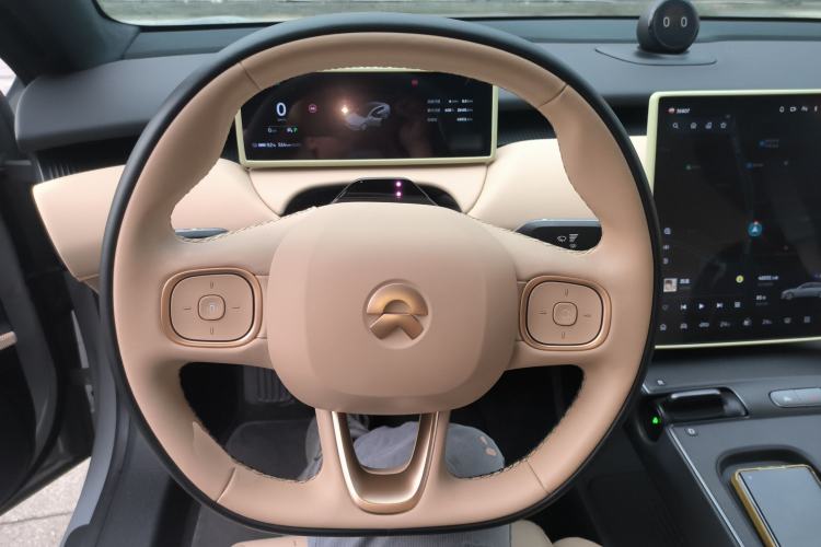 Used Nio ET5 2024 75 kWh Steering Wheel