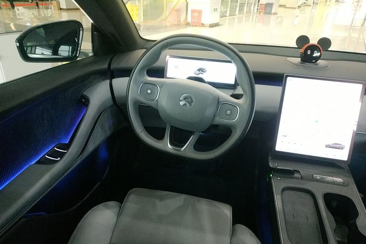 Used Nio ET5 2024 100 kWh Steering Wheel