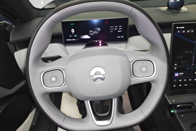 Used Nio ET5 2024 75 kWh Steering Wheel