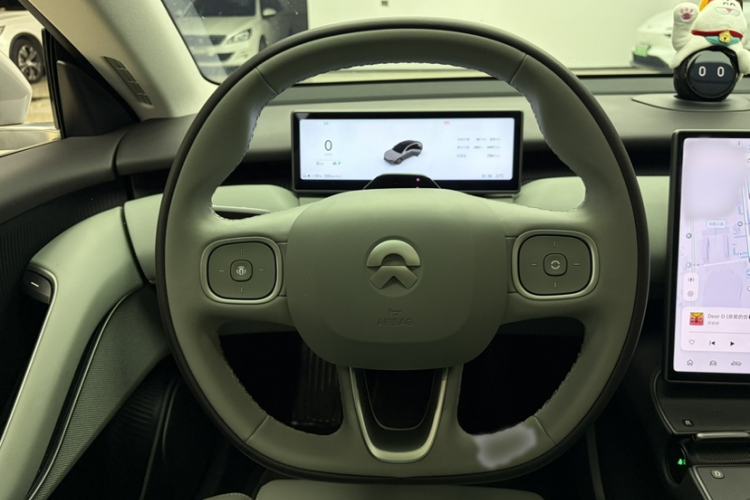 Used Nio ET5 2024 75 kWh Steering Wheel