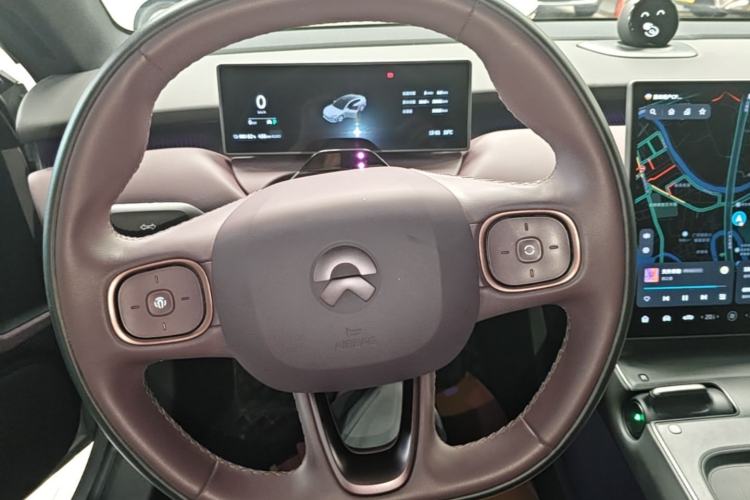 Used Nio ET5 2024 75 kWh Steering Wheel
