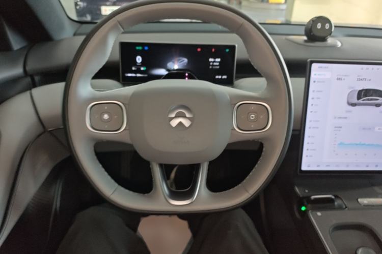 Used Nio ET5 2024 75 kWh Steering Wheel