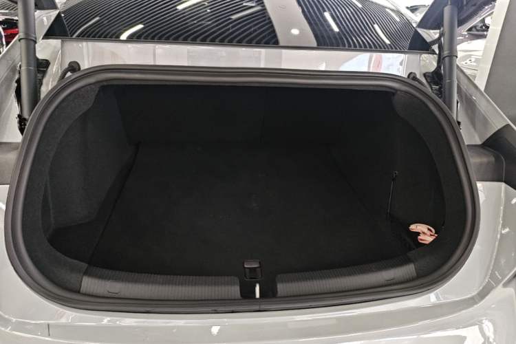 Used Nio ET5 2024 75 kWh Trunk
