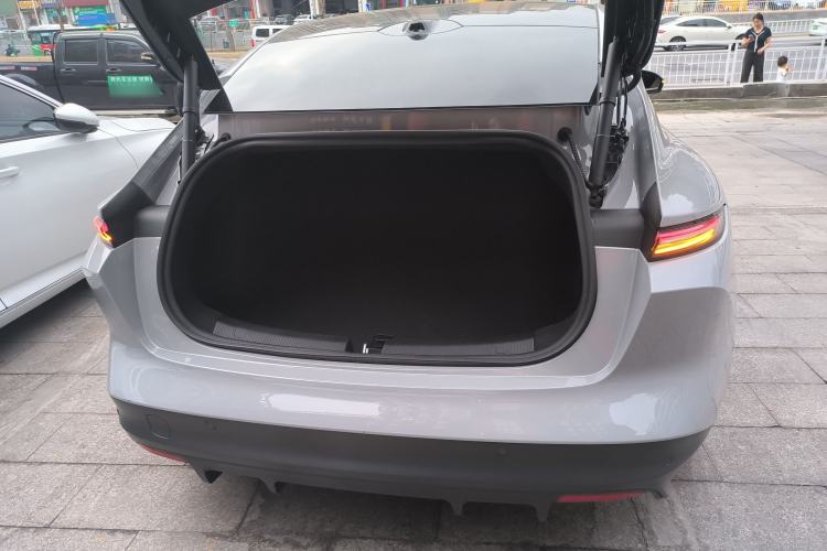 Used Nio ET5 2024 75 kWh Trunk