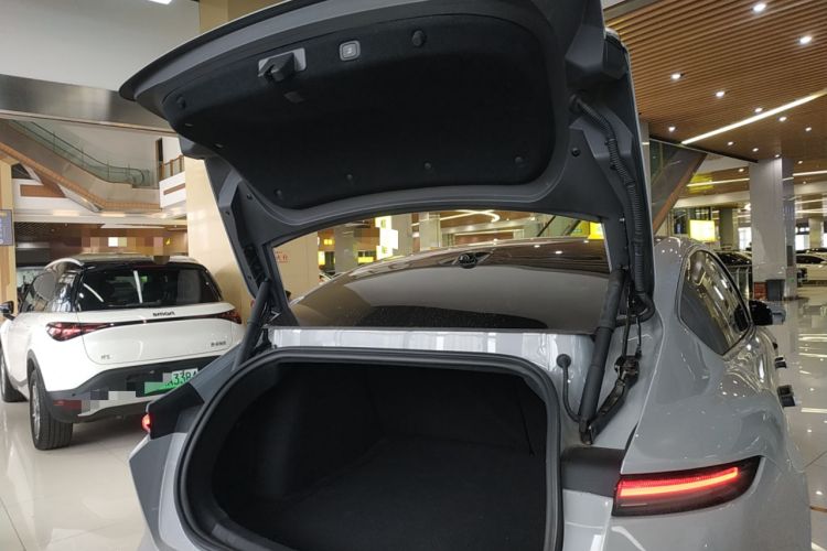 Used Nio ET5 2024 100 kWh Trunk