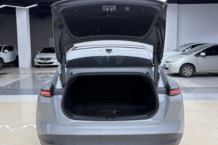 Used Nio ET5 2024 75 kWh Trunk