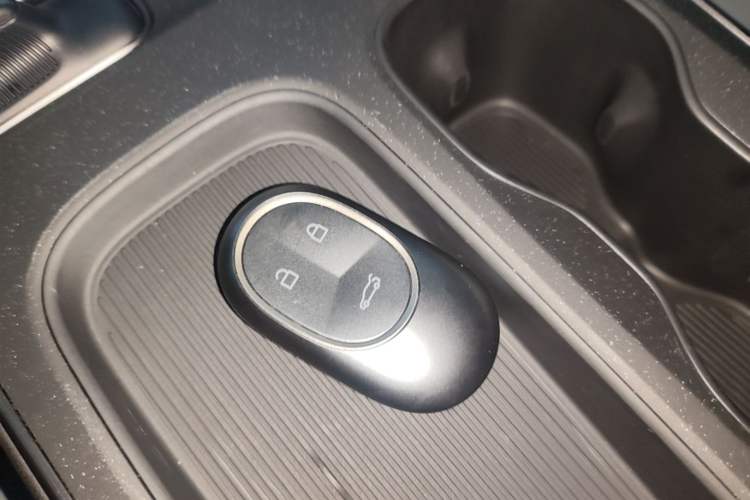 Used Nio ET5 2024 75 kWh Vehicle Key