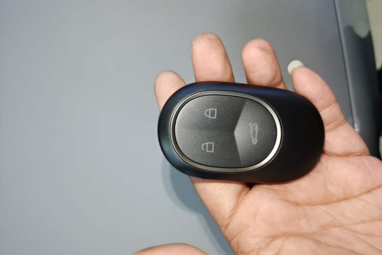 Used Nio ET5 2024 75 kWh Vehicle Key