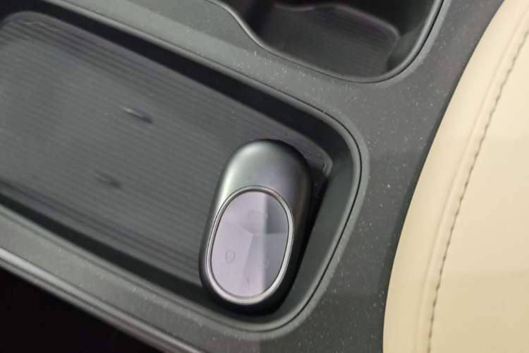 Used Nio ET5 2024 75 kWh Vehicle Key