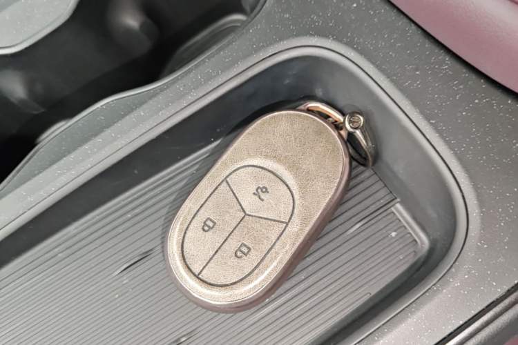 Used Nio ET5 2024 75 kWh Vehicle Key