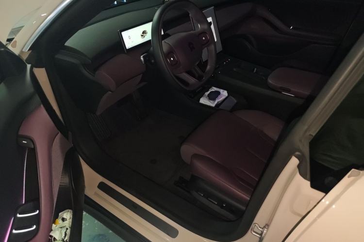 Used Nio ET5 2024 100 kWh Driver Seat