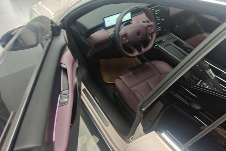 Used Nio ET5 2024 75 kWh Driver Seat